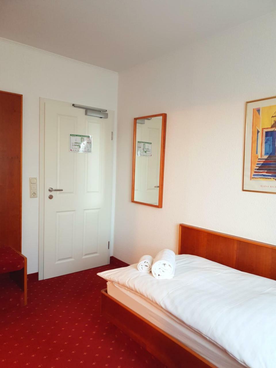 Hotel Mintarder Wasserbahnhof Mülheim an der Ruhr Kültér fotó